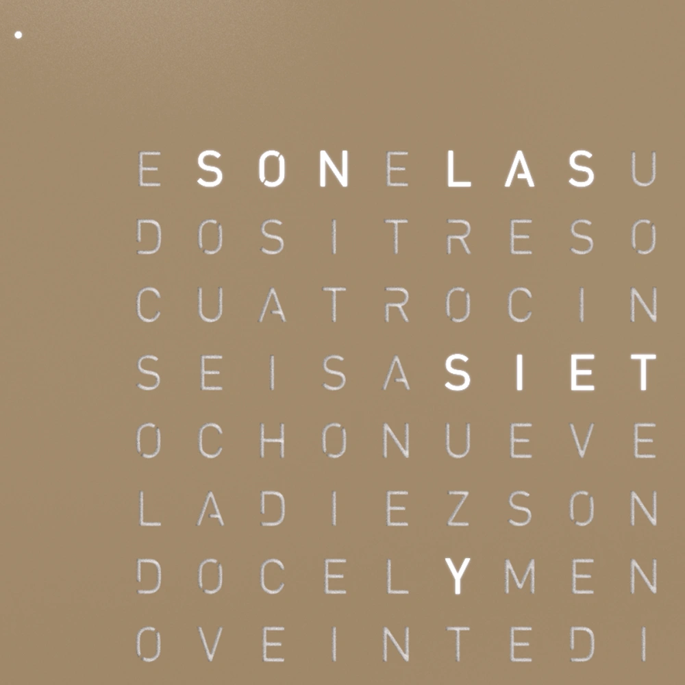 QLOCKTWO EARTH 45 | Hazelnut