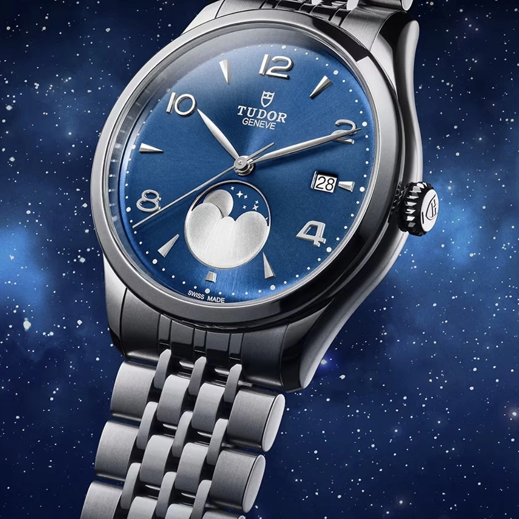 TUDOR 1926 | Luna