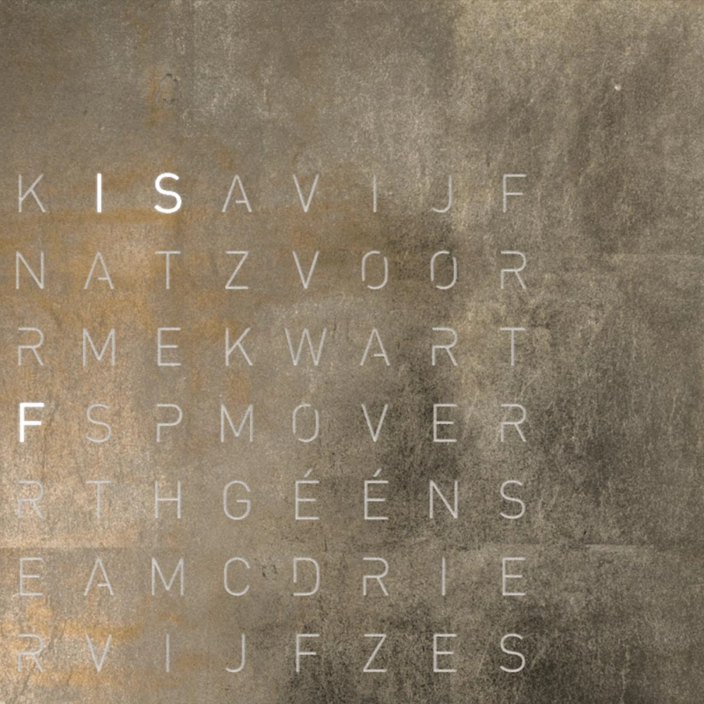 QLOCKTWO FRONTCOVER EARTH 13.5 | Silver & Gold