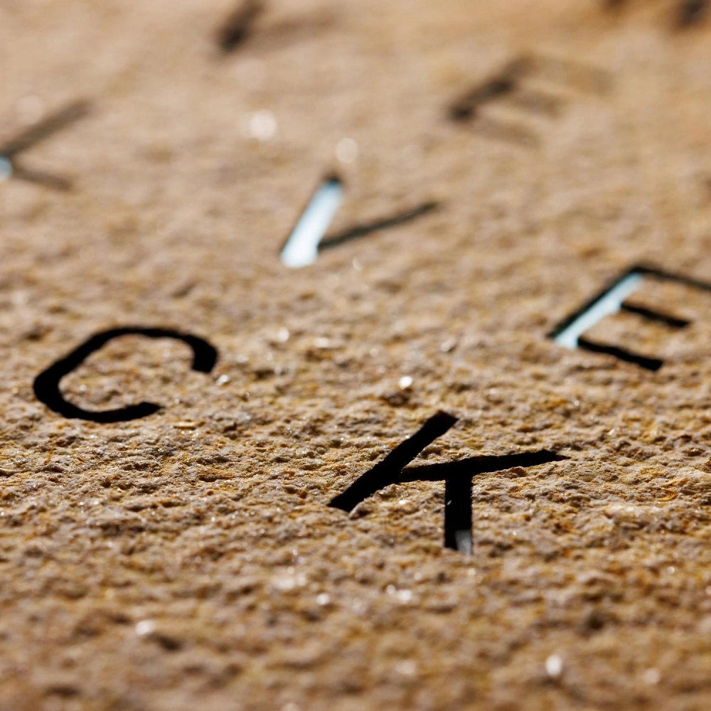 QLOCKTWO EARTH 45 | Desert