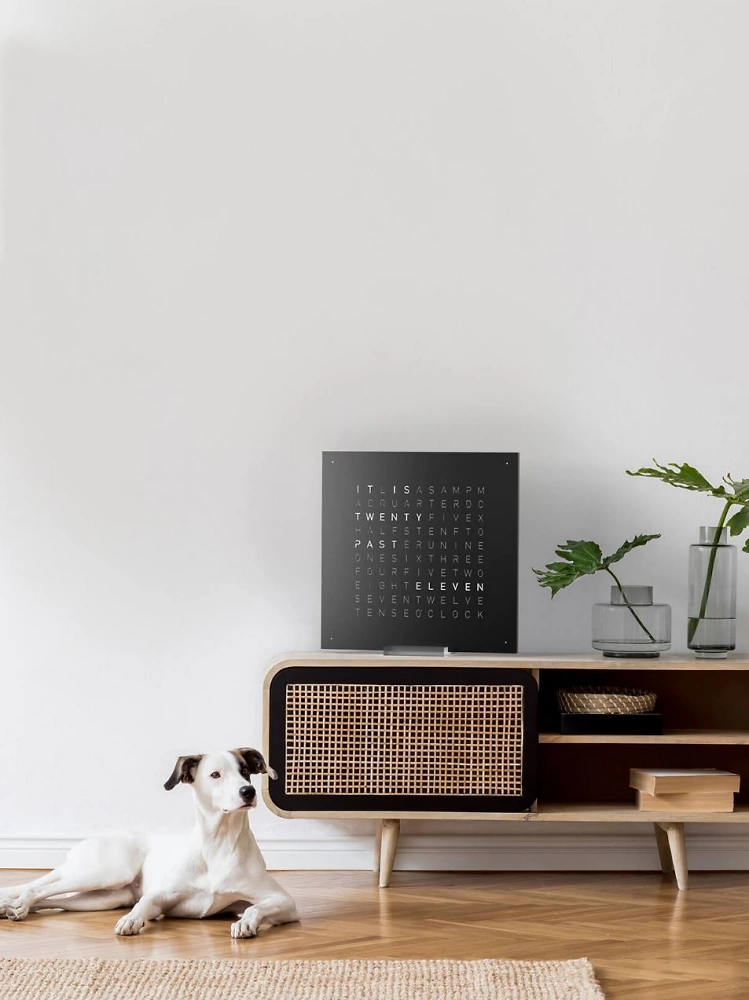 QLOCKTWO EARTH 45 | Black Pepper