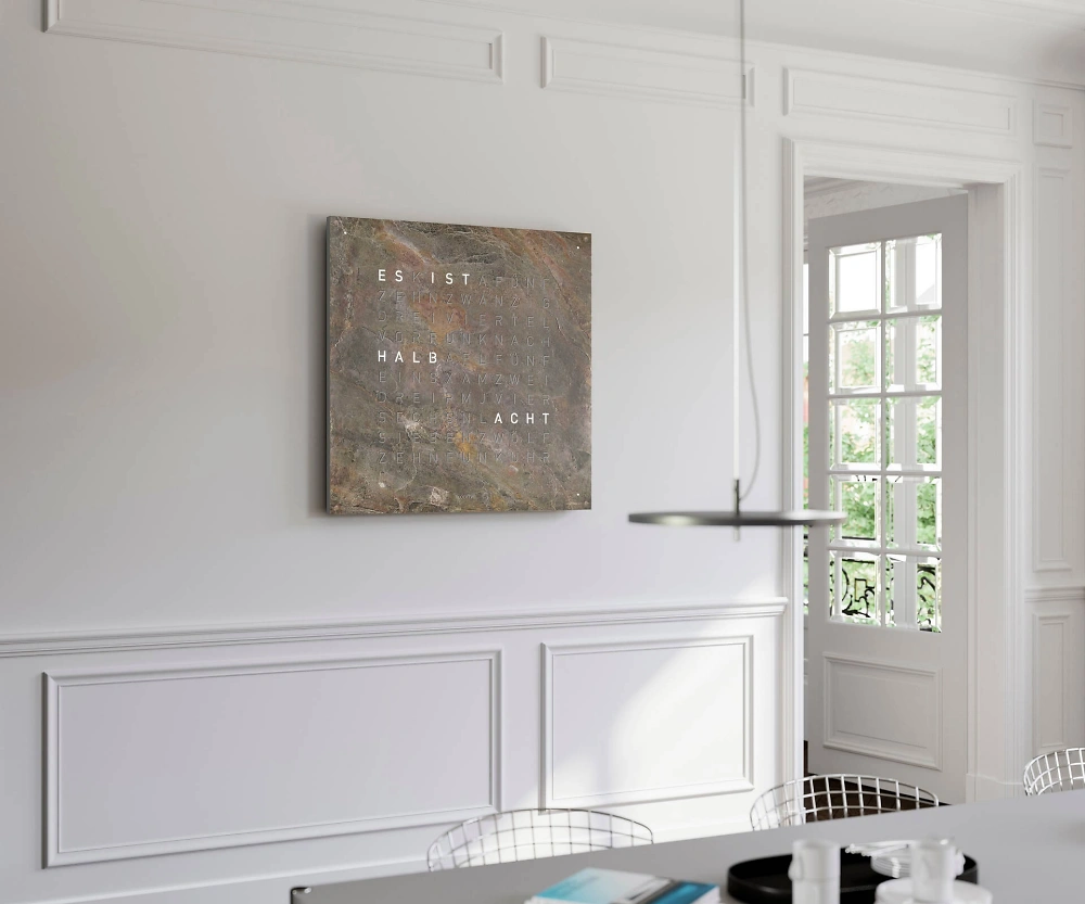 QLOCKTWO EARTH 90 | Glintscape