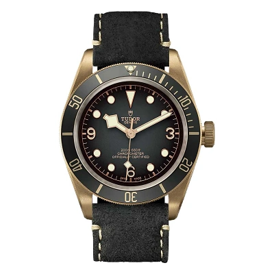1 TUDOR BLACK BAY Bronze M79250BA 0001 Front